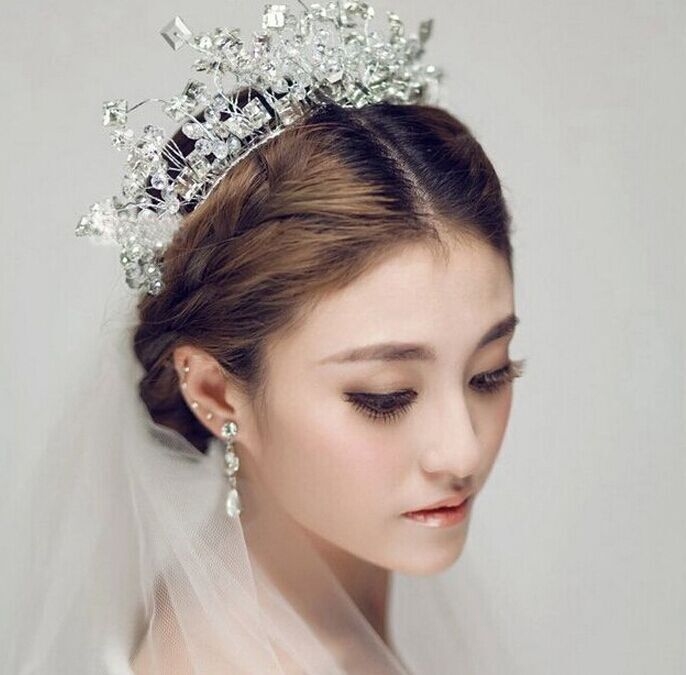>> 短发新娘怎样拍出漂亮的北京婚纱照  结婚当天短发怎么做新娘发型